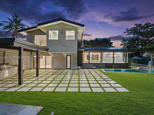 20001 NE 25th Avenue, Miami, FL 33180