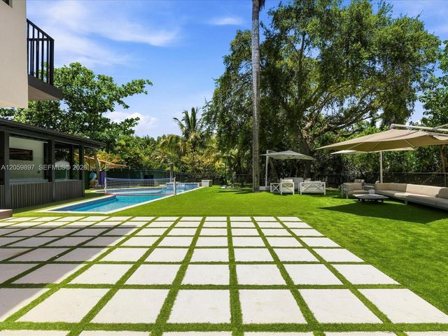 20001 NE 25th Avenue, Miami, FL 33180