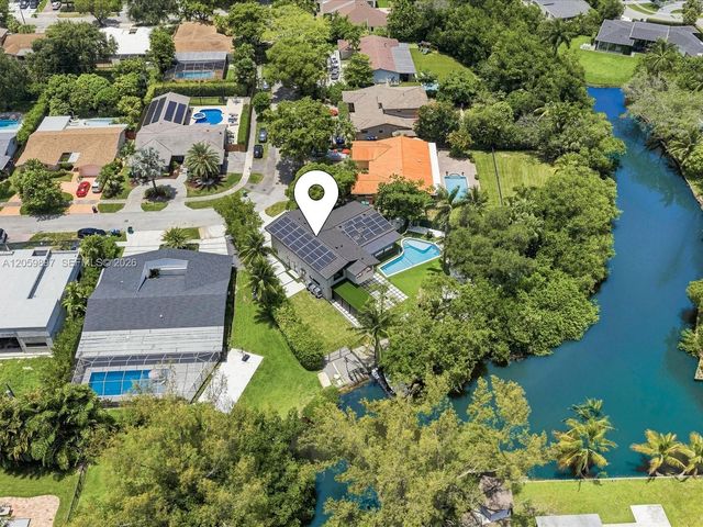 20001 NE 25th Avenue, Miami, FL 33180