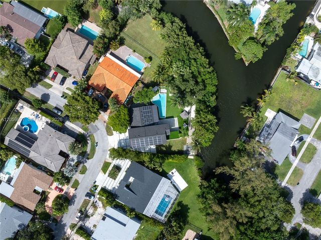 20001 NE 25th Avenue, Miami, FL 33180