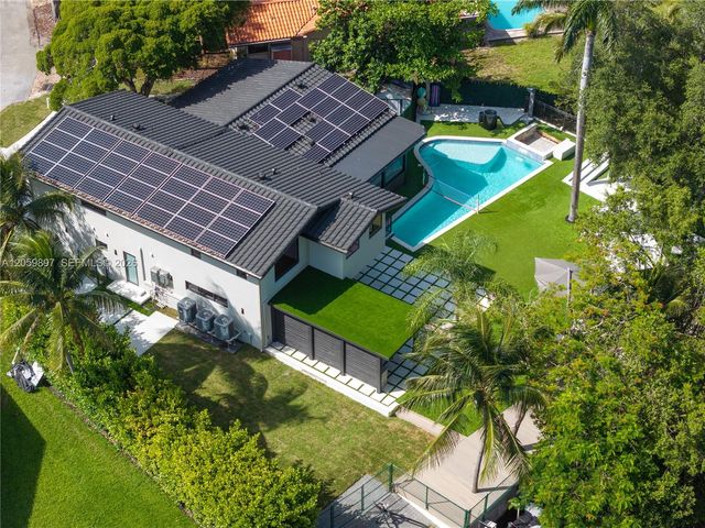 20001 NE 25th Avenue, Miami, FL 33180