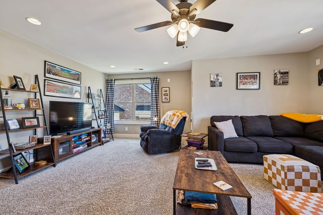 301 Timber Ln, Lebanon, TN 37087