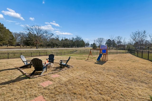 301 Timber Ln, Lebanon, TN 37087