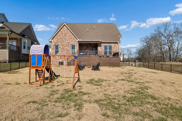301 Timber Ln, Lebanon, TN 37087