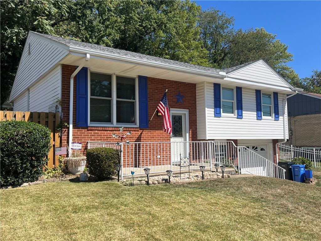 359 Butterfield Dr, North Huntingdon, PA 15642