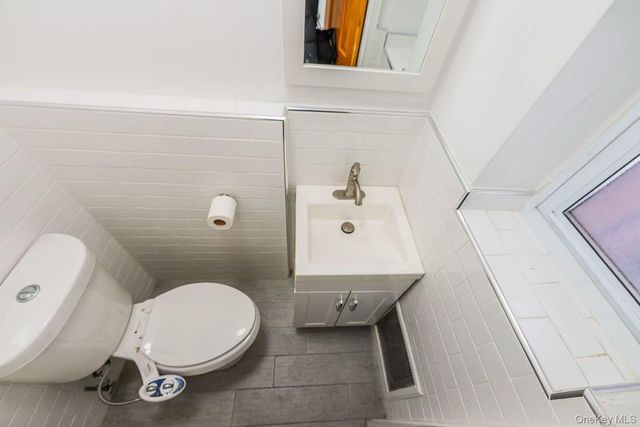 3423 146th Street, Flushing, NY 11354