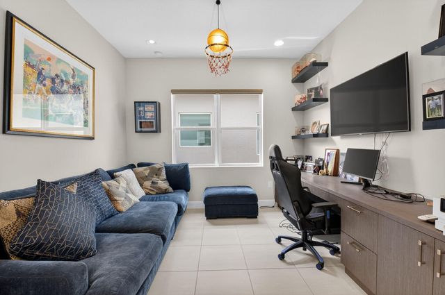 7857 Waterford Isles Lane, Delray Beach, FL 33446