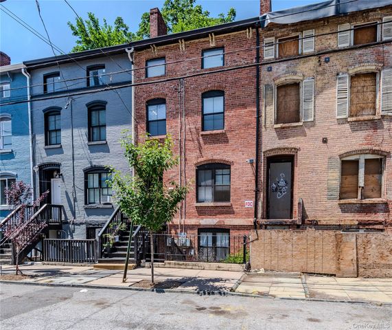 70 Lander Street, Newburgh, NY 12550