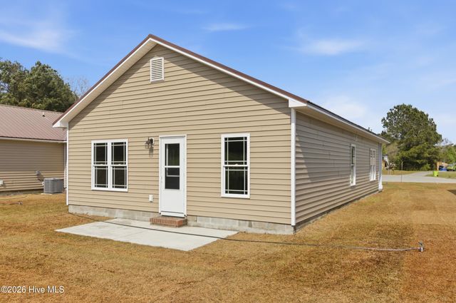 130 Macdonald Boulevard, Havelock, NC 28532