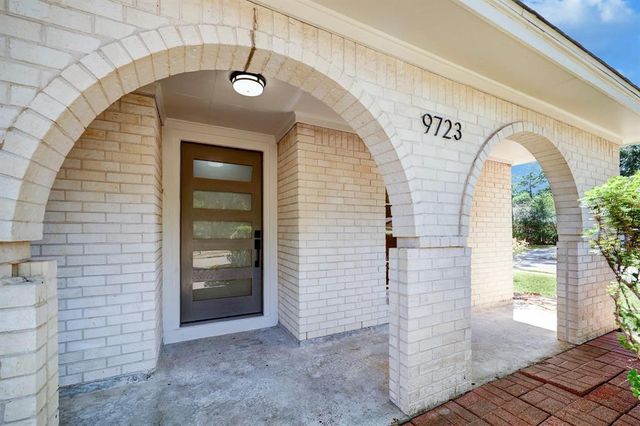 9723 Galston Lane, Spring, TX 77379