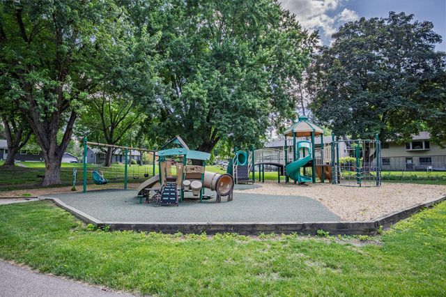 7829 Alden Way NE, Fridley, MN 55432