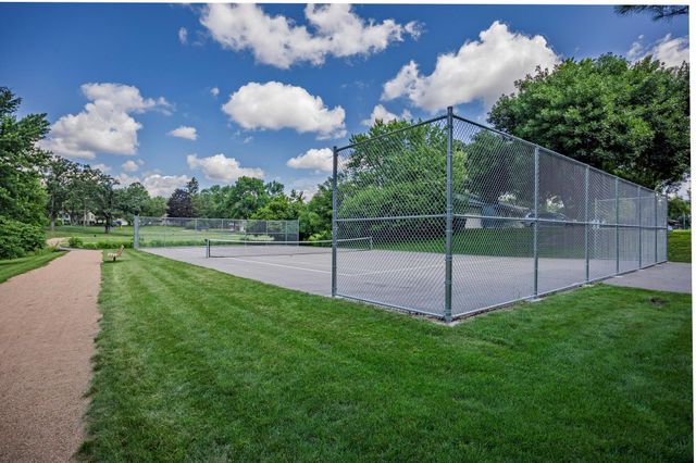 7829 Alden Way NE, Fridley, MN 55432