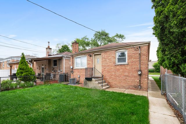 7650 Lavergne Avenue, Burbank, IL 60459