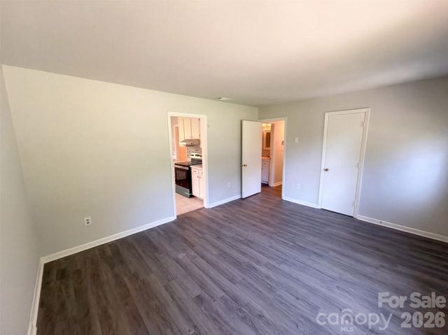 6531 Rosecran Drive, Charlotte, NC 28215