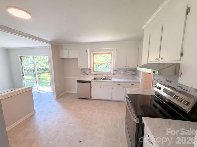6531 Rosecran Drive, Charlotte, NC 28215