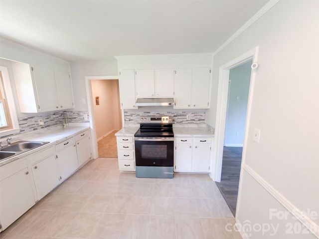 6531 Rosecran Drive, Charlotte, NC 28215