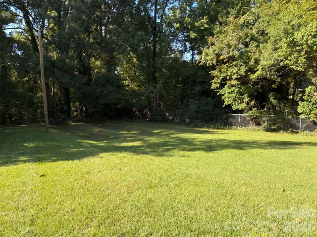 6531 Rosecran Drive, Charlotte, NC 28215