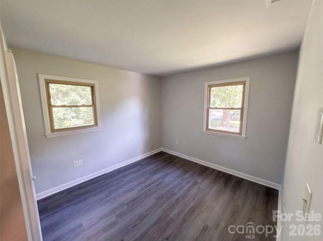 6531 Rosecran Drive, Charlotte, NC 28215