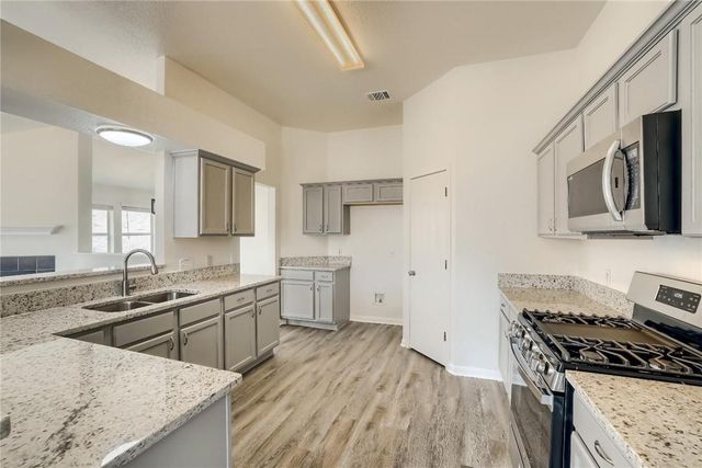 607 Ranchero RD, Leander, TX 78641
