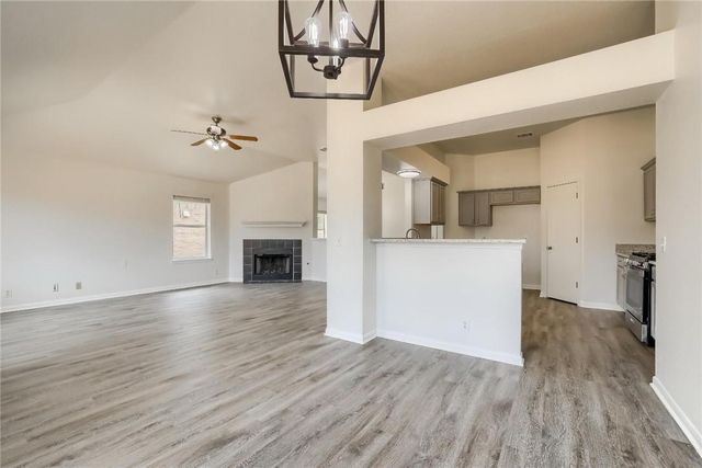 607 Ranchero RD, Leander, TX 78641