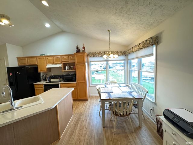 1728 Colonial Drive, Rochester, IN 46975