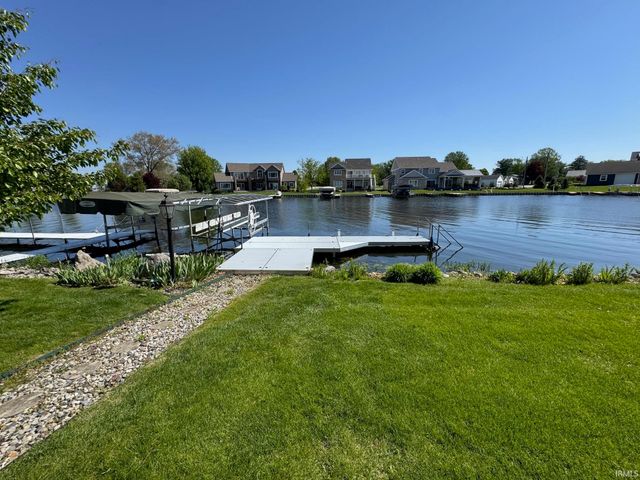 1728 Colonial Drive, Rochester, IN 46975