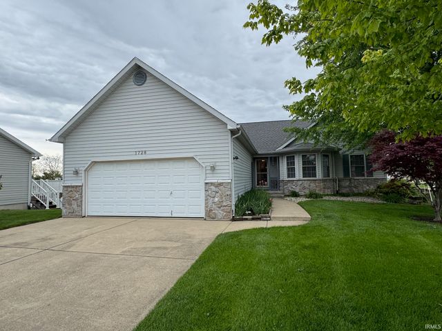 1728 Colonial Drive, Rochester, IN 46975