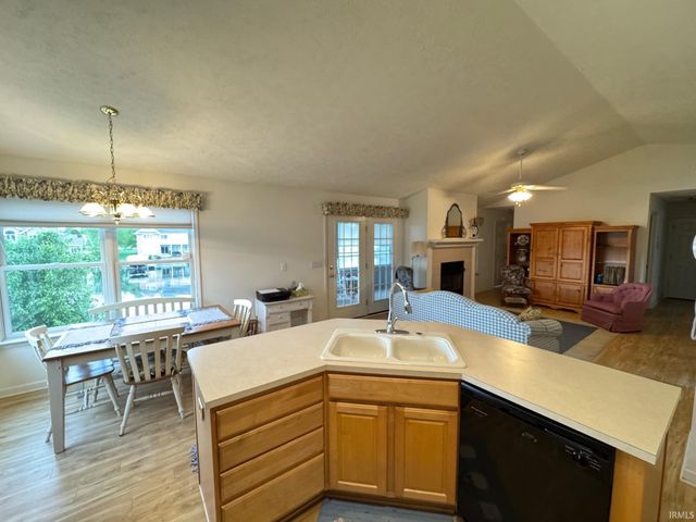 1728 Colonial Drive, Rochester, IN 46975
