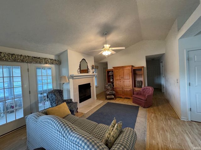 1728 Colonial Drive, Rochester, IN 46975