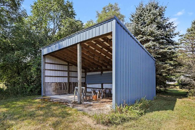 17 4th Street, Plainwell, MI 49080