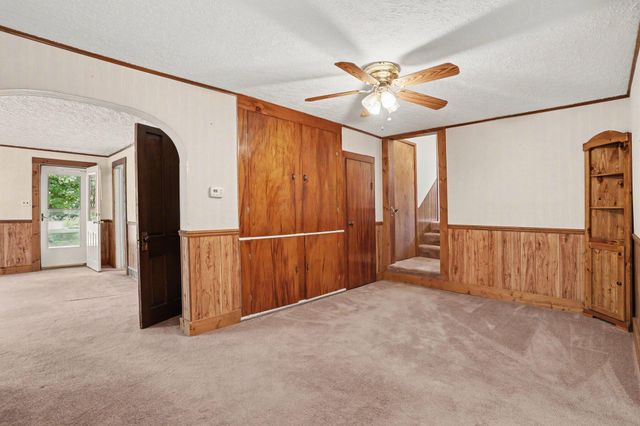 17 4th Street, Plainwell, MI 49080
