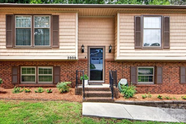 5000 Cedar Forest Drive, Charlotte, NC 28226