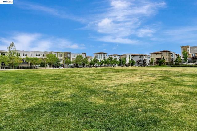 223 223 William Manly 1, San Jose, CA 95136