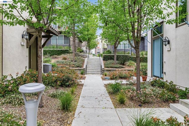 223 223 William Manly 1, San Jose, CA 95136