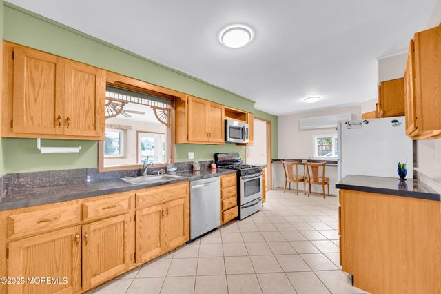 905 Wall Road, Spring Lake Heights, NJ 07762