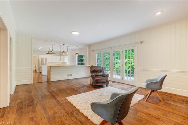 1006 Oakcrest Drive, Reidsville, NC 27320