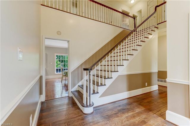 1006 Oakcrest Drive, Reidsville, NC 27320