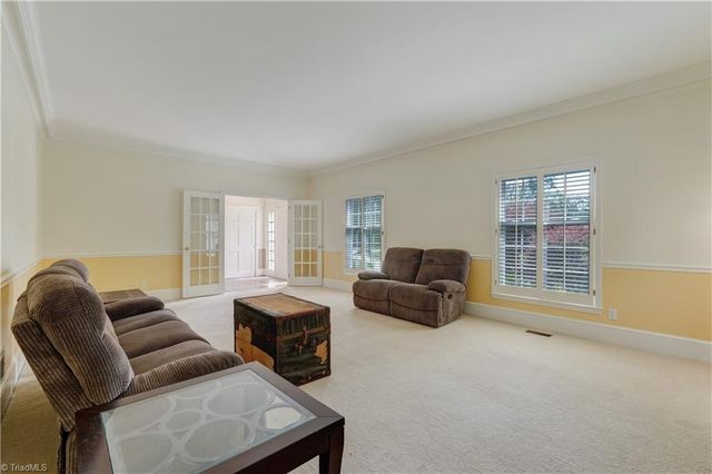 1006 Oakcrest Drive, Reidsville, NC 27320