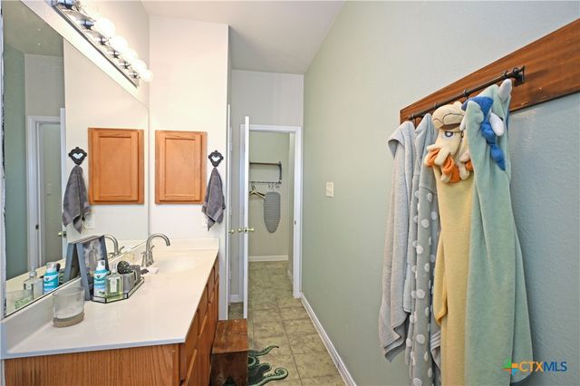 316 Meadow Park, New Braunfels, TX 78130