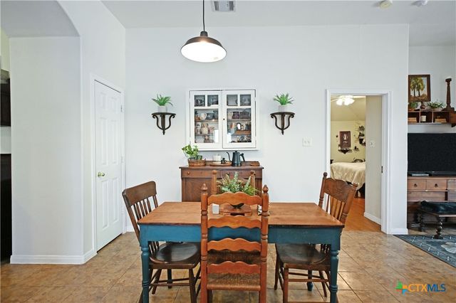 316 Meadow Park, New Braunfels, TX 78130