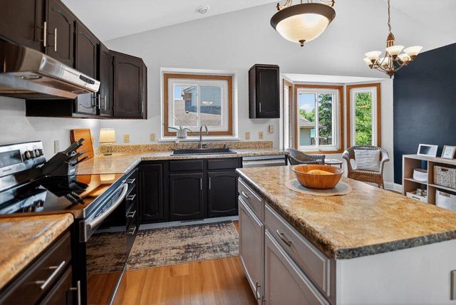 916 Katherine Drive, Sun Prairie, WI 53590