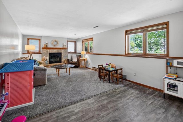 916 Katherine Drive, Sun Prairie, WI 53590