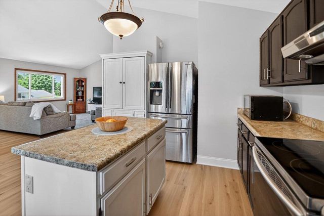 916 Katherine Drive, Sun Prairie, WI 53590