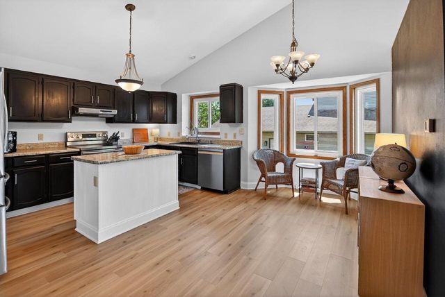 916 Katherine Drive, Sun Prairie, WI 53590