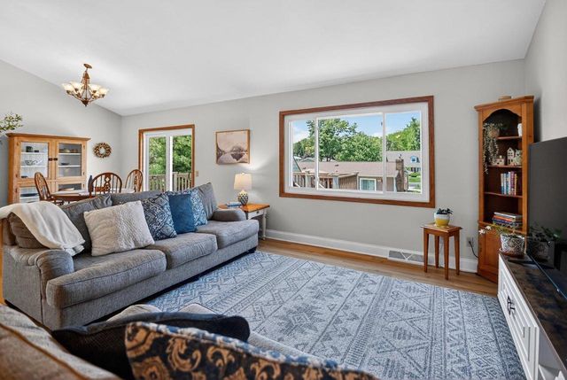 916 Katherine Drive, Sun Prairie, WI 53590
