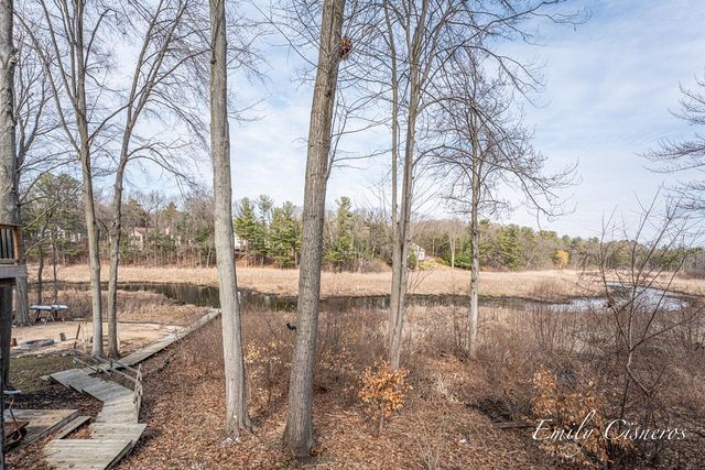 14903 Hawthorne Street, Grand Haven, MI 49417