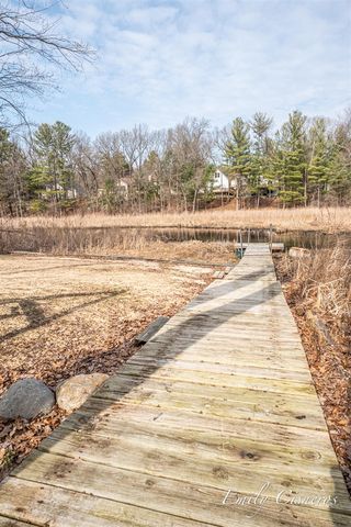 14903 Hawthorne Street, Grand Haven, MI 49417