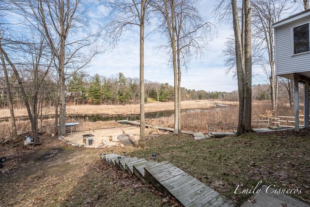 14903 Hawthorne Street, Grand Haven, MI 49417