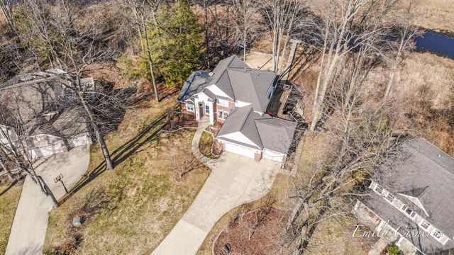 14903 Hawthorne Street, Grand Haven, MI 49417