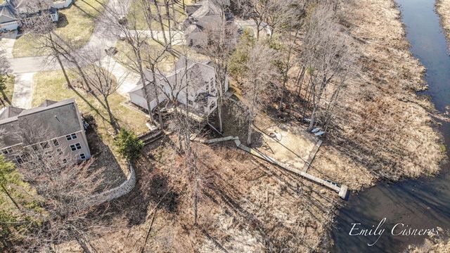 14903 Hawthorne Street, Grand Haven, MI 49417